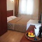 Hotel Emos