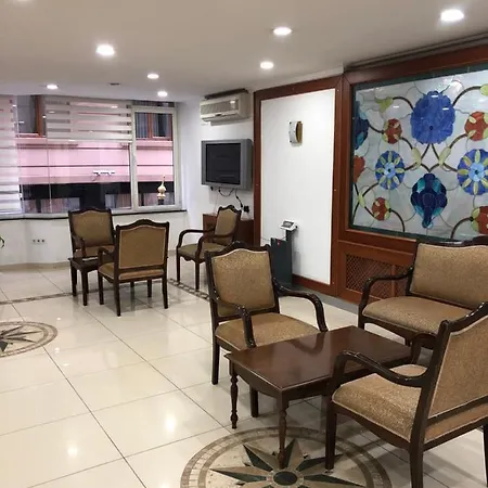 Hotel Emos 3*