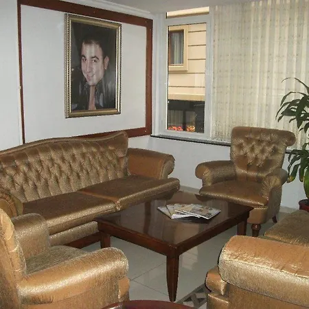 Hotel Emos 3*