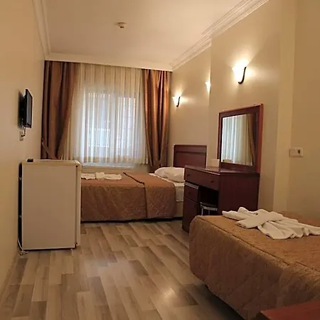 Emos Otel 3*