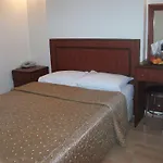 Otel Emos 3*